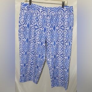 Ruby Rd. Woman Swirl Capri Pants